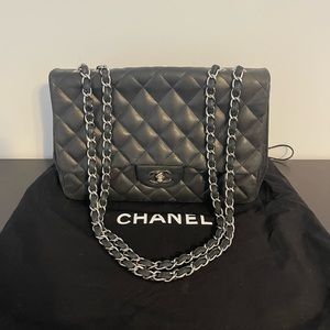 Chanel Classic Jumbo Single Flap Bag
